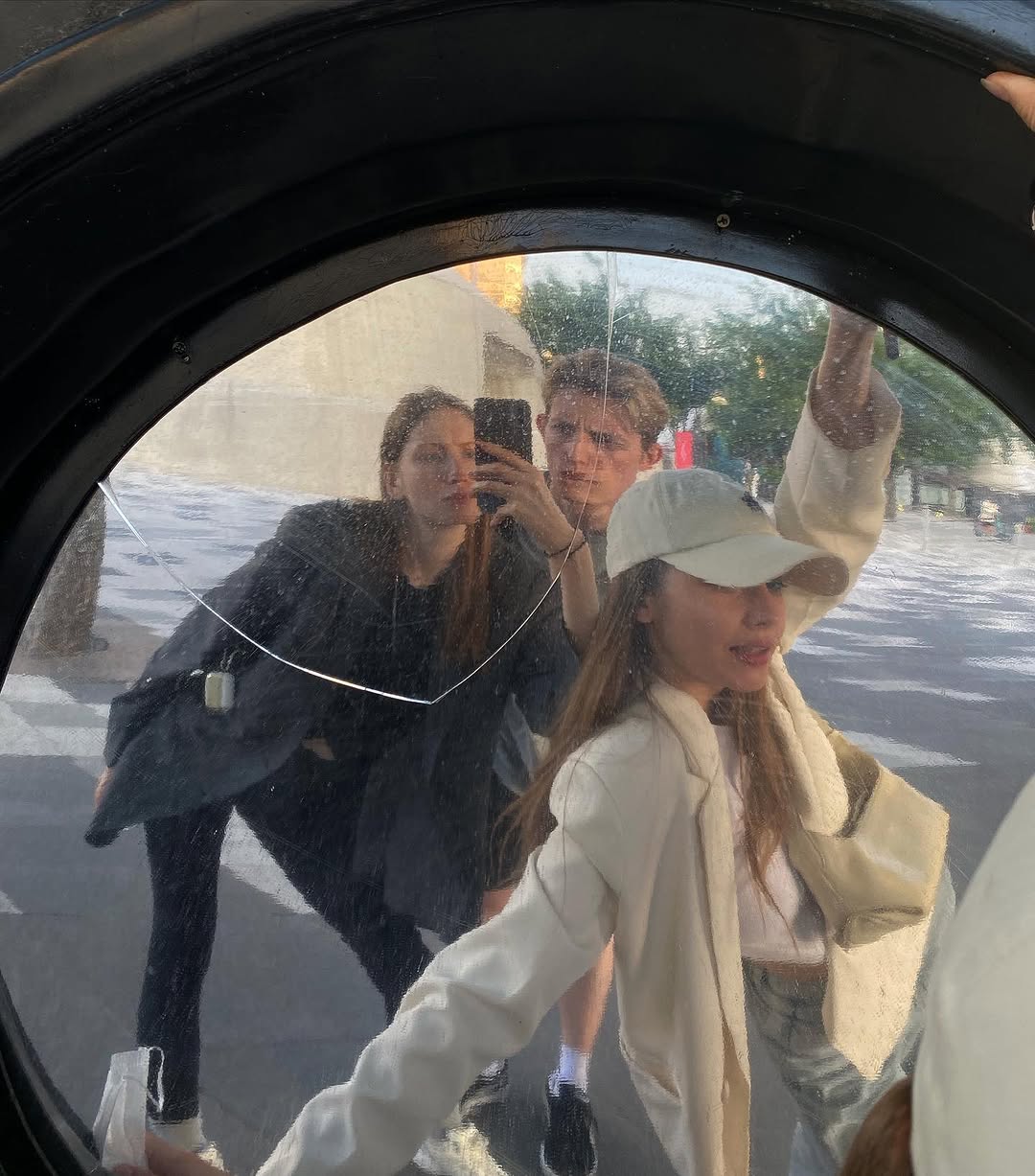 немного фотопленки с этой поездки
.
невероятно счастлива и бесконечно благодарна каждому, кого встретила на этом контракте!
пока не так грустно расставаться, ведь, уверена, со всеми ещё пересечемся (CU в Китае, уже слишком много на него поставили..)
.
спасибо моему принимающему агентству @s2models_official за все эмоции и заботу! это лучшее, что могло произойти в первой поездке!
.
очень благодарна моим @baccamodels @annalesovayaofficial за то, что поверили в меня и сразу взялись за работу!
.
и, конечно, моей родной @mary_bacca_models за поддержку 24/7 и.. терпение 😅💖
.
gamsamnida! anyong-hasae!